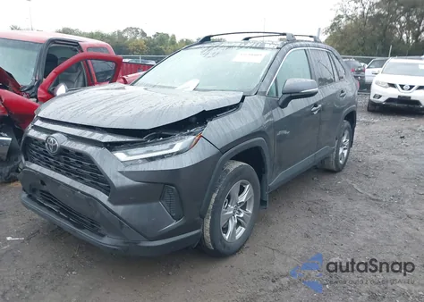 2023 Toyota Rav4 Xle z USA, uszkodzony, nr VIN 2T3W1RFV2PC223887